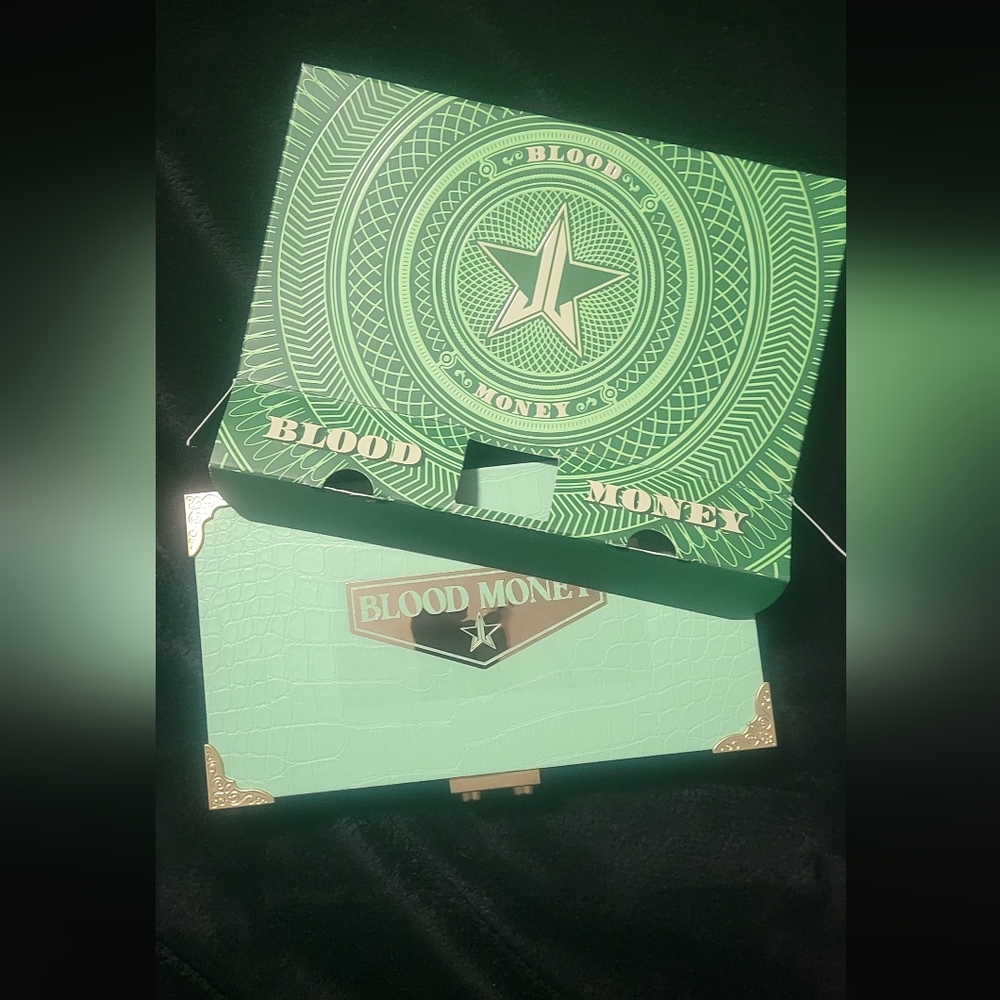 Jeffree Star Blood Money Eyeshadow Palette - Green and Gold